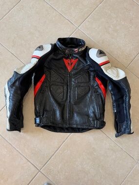 DAINESE motorcycle leather jacket size 48